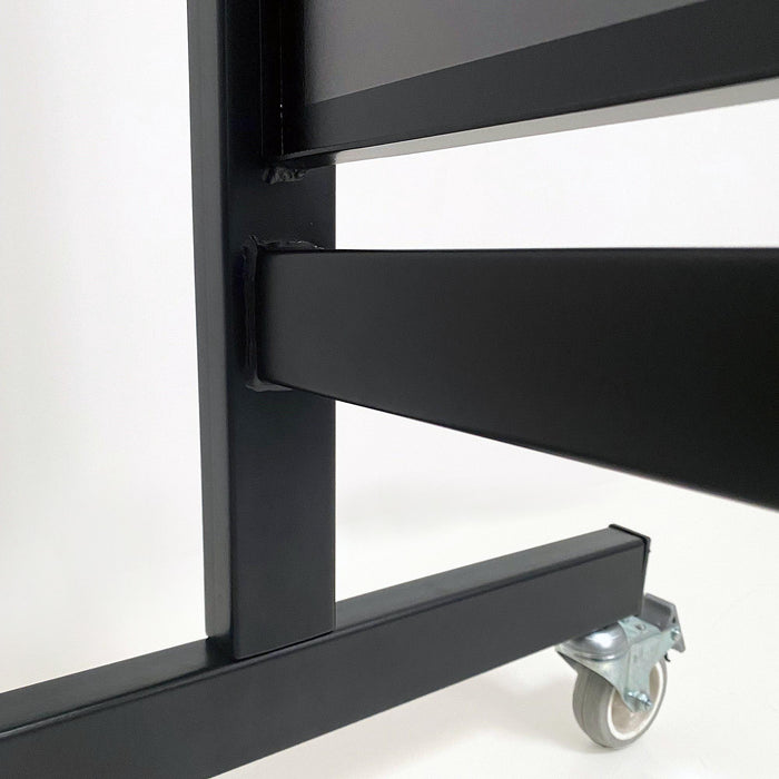 Kundenstopper Arcade A1 schwarz mit Rollen – mobiler Straßenständer Stahl