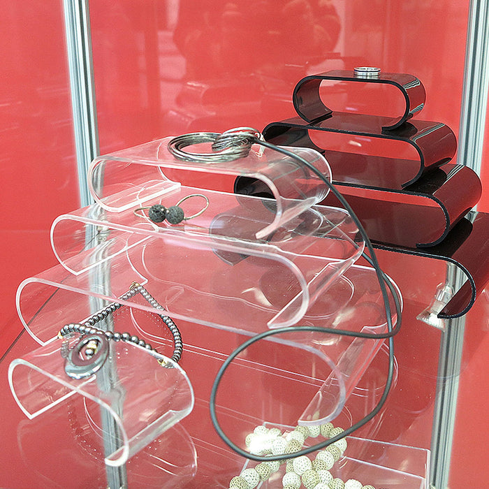 Acryl-Podest-Set gerundet Transparent mit Schmuck in der Vitrine