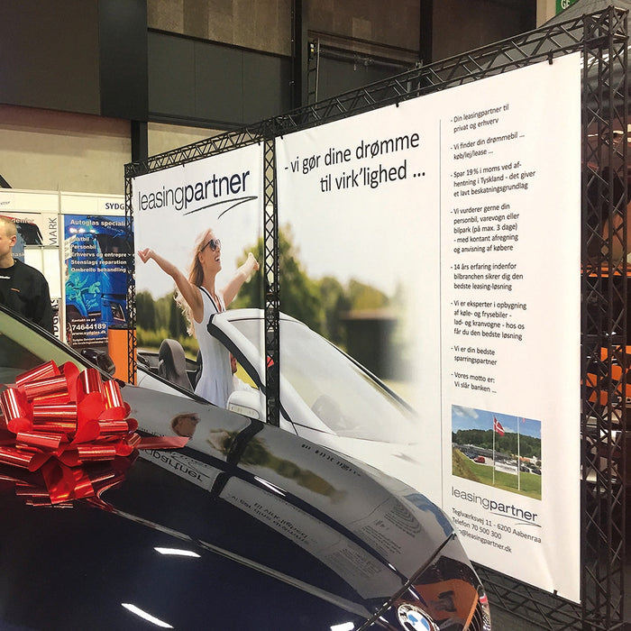 Banner Wall Messe Anwendung freistehende Bannerwand Display System