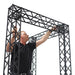Bosch IXO Akku Schrauber bei Traversen Montage Crown Truss System Anwendung