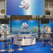Professioneller Messestand mit Crown Truss 15 Traversensystem und Prospekthaltern
