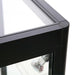 Detailaufnahme des schwarzen Aluminiumrahmens und der LED-Beleuchtung