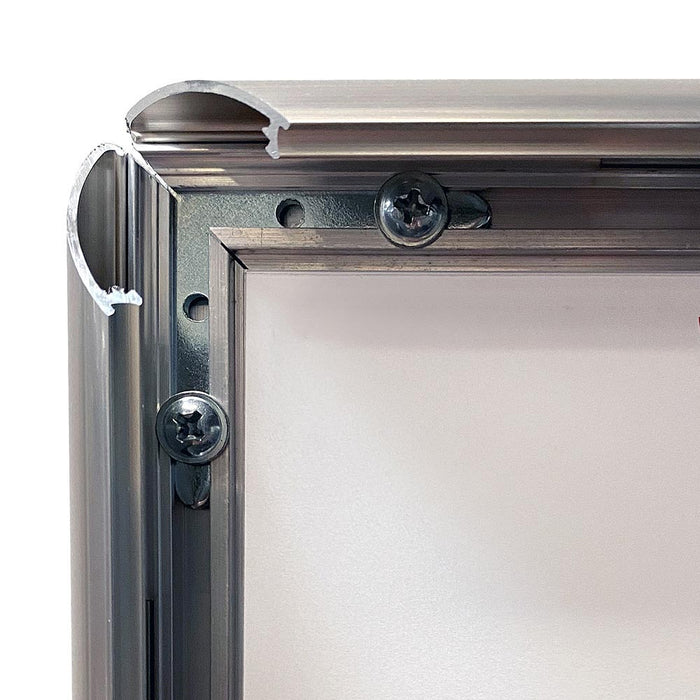 Klapprahmen mit 25-mm-Aluminiumprofil, Eckdetail