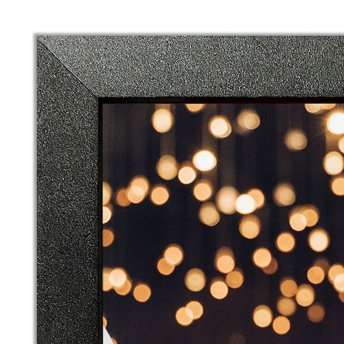 Klapprahmen 33 mm in Schwarz mit Struktur – Ecke des Aluprofils in der Nahaufnahme