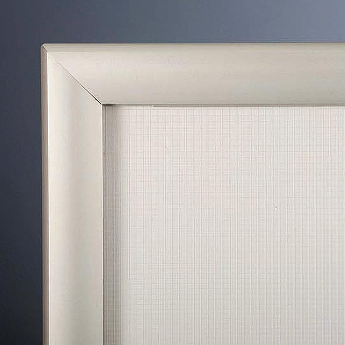 Aluminiumprofil des beleuchteten Infoständers mit integrierter LED Technik