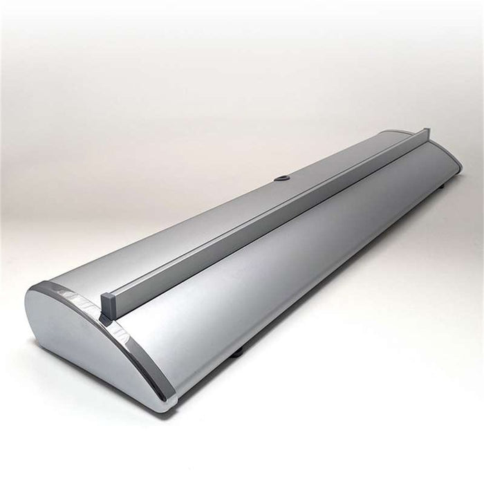 Silberne Kassette des Roll-Ups Premium