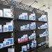 Truss Banner Wall als Regalsystem im Showroom Display Aufbau Beispiel