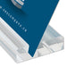 Detailaufnahme des Acrylblocks mit eingefrästem Kartenschlitz