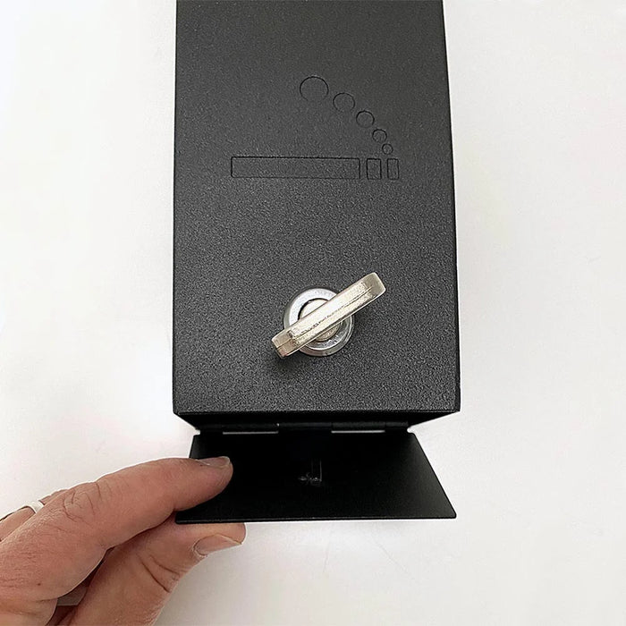 Mini Curved Wandascher montiert an Wand