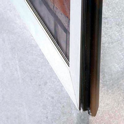 Doppelseitiger Rahmen für Schaufenster 32mm