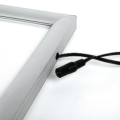 LED-Leuchtkasten mit Anti-Reflex-Folie und Posterbeleuchtung