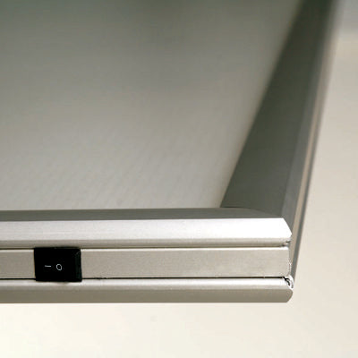 LED Leuchtrahmen doppelseitig Seitenansicht Aluminiumrahmen-detail-schalter