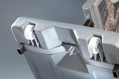 Windstabiler Kundenstopper für Gastronomie mit Rollen