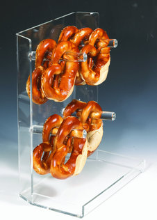 Hygienischer Brezelständer aus Acryl für Gastronomie und Buffet