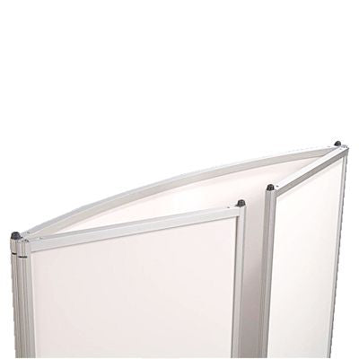 austauschbare ps paneele an gebogener messetheke curved counter