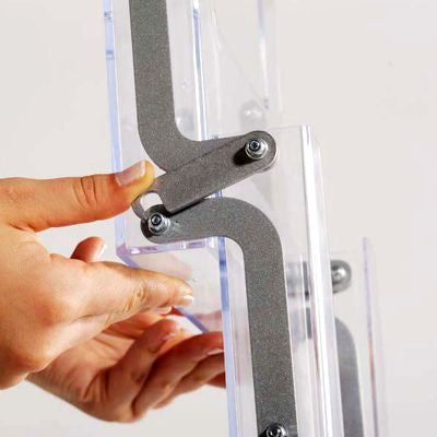 Detailaufnahme Acrylfächer am faltbaren Prospektständer Fold Up