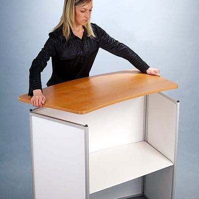 messetheke curved counter mit holz tischplatte aluminiumrahmen