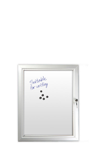 Info- & Menü-Schaukasten 4×A4 – magnetische Rückwand – abschließbar & wetterfest