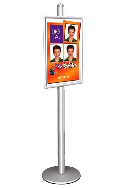 Infoständer einseitig mit Klapprahmen freistehend im Format B2 als Plakatständer für Besucherinformation im Innenbereich