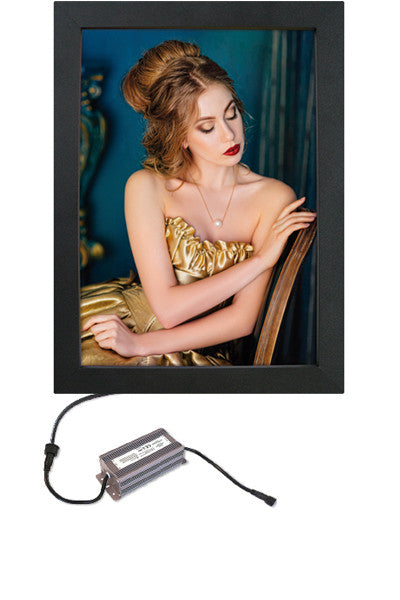 Einseitiger LED-Leuchtkasten Crown als Hängeschild für den Außenbereich - 70 x 100 cm