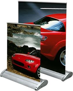 Einseitiges Mini Roll-Up A3 in silber-eloxiertem Aluminiumgehäuse