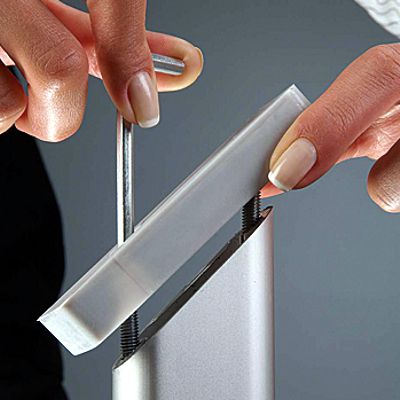 A4 Prospektständer Expo für Messen, Hotels und Praxen – Silber Aluminium